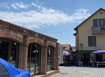 georgia/mtskheta/shop/wine-and-souvenirs
