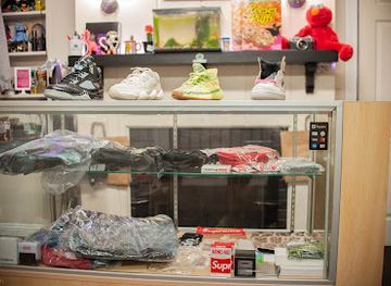 maryland/silver-spring/shop/home-court-vintage-vinyl