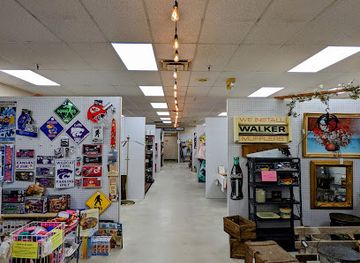 kansas/hutchinson/shop/generations-of-hutch-vintage-market