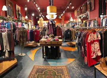 vermont/quechee-gorge/shop/revolution