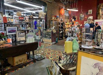 nevada/reno/downtown-reno/shop/junkee-clothing-exchange-antique-store