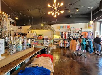 north-carolina/uwharrie-national-forest/shop/the-street-boutique