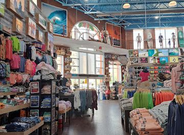 florida/panama-city-beach/shop/alvin-s-island-1