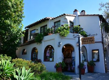 california/carmel-by-the-sea/shop/bohemian-boutique