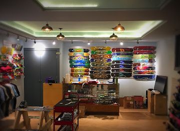 colorado/telluride/shop/the-drop-boardshop-and-printlab