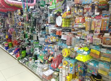 sint-maarten/dawn-beach/shop/shop-4-less
