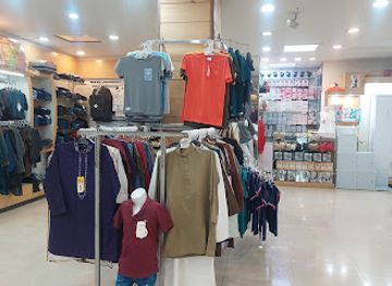 pakistan/peshawar/university-town/shop/j-s-emporium