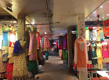 india/kolkata/esplanade/shop/market-maidan