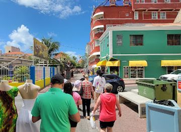 curacao/band-abou/shop/supreme-real-souvenir-liquor-shop