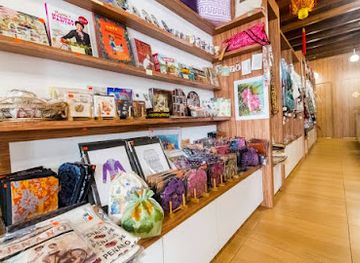 malaysia/penang/shop/misyalbuyit