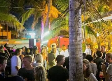 mozambique/tofo-beach/shop/dathonga-art-gallery-praia-de-tofo-mozambique