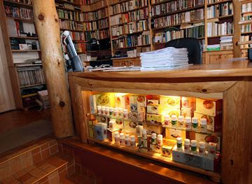 hungary/zalaegerszeg/shop/zala-gallery-and-bookstore