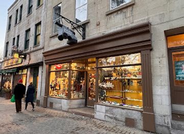 canada/quebec-city/shop/souvenirs-frontenac