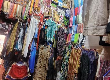 kenya/lamu-island/shop/aly-king-boutique