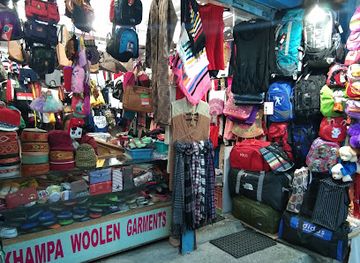 india/valley-of-flowers-national-park/shop/khampa-woollen-garments