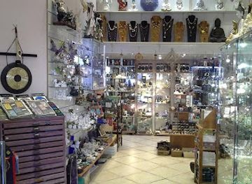 france/cannes/shop/absolument-magique