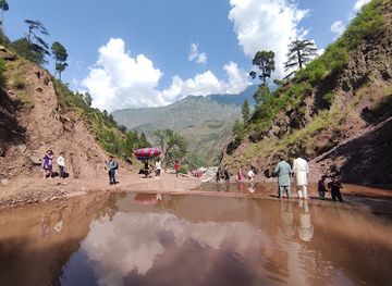 pakistan/neelum-valley/shop/dhanni-waterfall