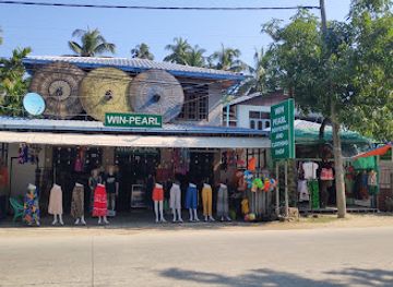 myanmar-burma/ngapali-beach/shop/win-pu-lae