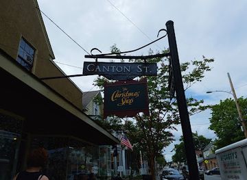 maryland/sandy-point-state-park/shop/the-christmas-shop