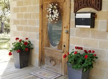 texas/lost-maples-state-natural-area/shop/the-lodges-at-lost-maples