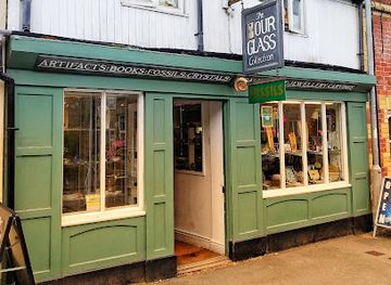 united-kingdom/herefordshire/shop/the-hourglass-collection