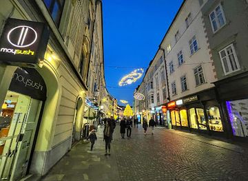 slovenia/central-slovenia/shop/honey-house-ljubljana