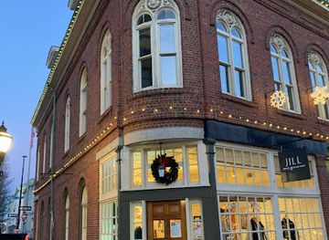 maine/portland/shop/jill-mcgowan-inc-flagship-store-boutique-portland-maine