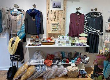 michigan/west-michigan/shop/luxe-gift-shop-boutique