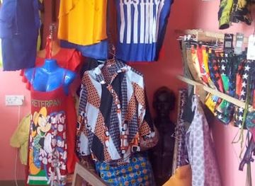 ghana/amedzofe/shop/esi-nana-s-boutique