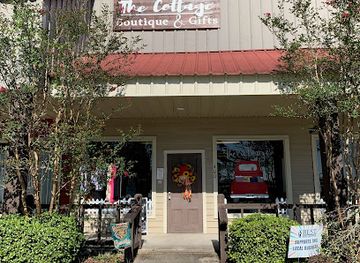 louisiana/sabine-national-wildlife-refuge/shop/the-cottage-boutique