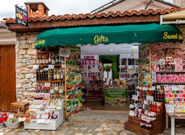 bulgaria/nessebar/shop/wine-and-sweet-shop-nessebar