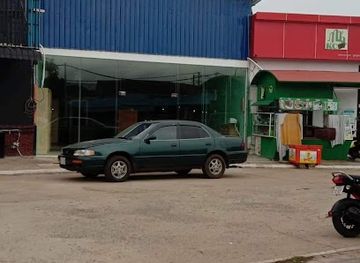 cambodia/kampong-cham/shop/lucky-pig