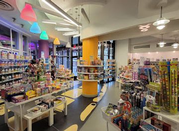 virginia/roanoke/shop/the-candy-store-roanoke
