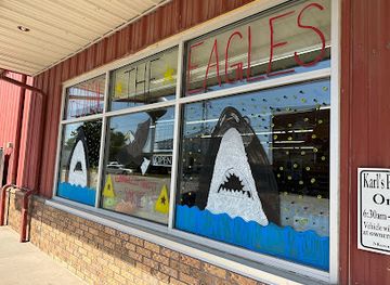 iowa/backbone-state-park/shop/karl-s-grocery