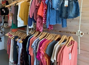 chile/pichilemu/shop/uh-lala-tienda