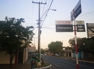 paraguay/ypacarai/shop/artesanias-de-cuero