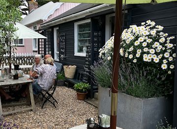 guernsey/brecqhou/shop/sark-yard