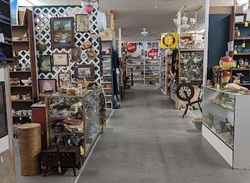 tennessee/hatchie-river-area/shop/antique-village-mall