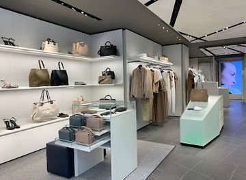 italy/sorrento/shop/emporio-armani-sorrento