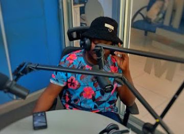 zimbabwe/kariba/shop/yobz-yrb-music