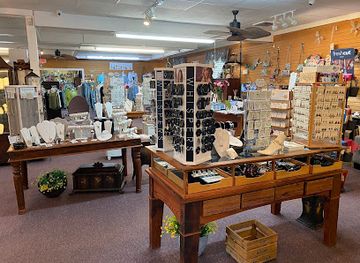 florida/fort-myers/shop/fussy-female