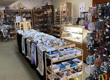 iowa/waterloo/shop/studded-with-love