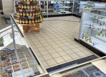 south-dakota/mitchell/shop/the-hot-box