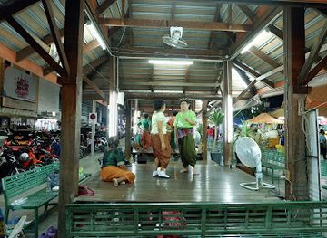 thailand/nakhon-ratchasima/shop/thao-suranari-ya-mo-monument