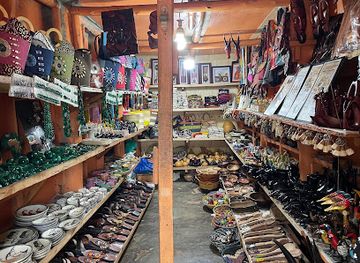 uganda/kampala/shop/bagala-craft