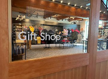 ohio/hocking-hills/shop/hocking-hills-lodge-gift-shop