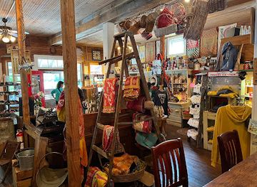 north-carolina/grandfather-mountain/shop/old-hampton-store-barbeque