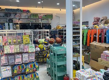 cambodia/siem-reap/wat-bo-road/shop/la-siev-phov-book-store-and-souvenir