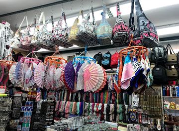 new-york/new-york-metropolitan-area/shop/canal-street-276-mini-mall