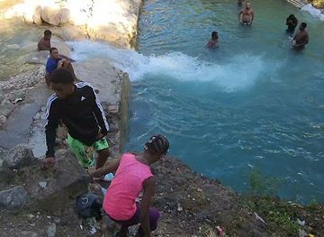 jamaica/yallahs-valley/shop/bridge-end-shop